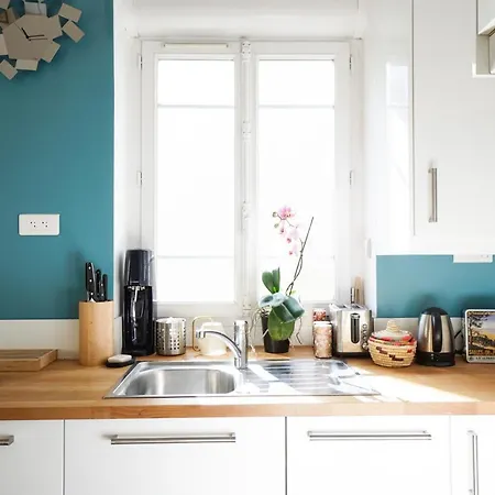 Apartment Comfortable Near Parc Monceau Paris